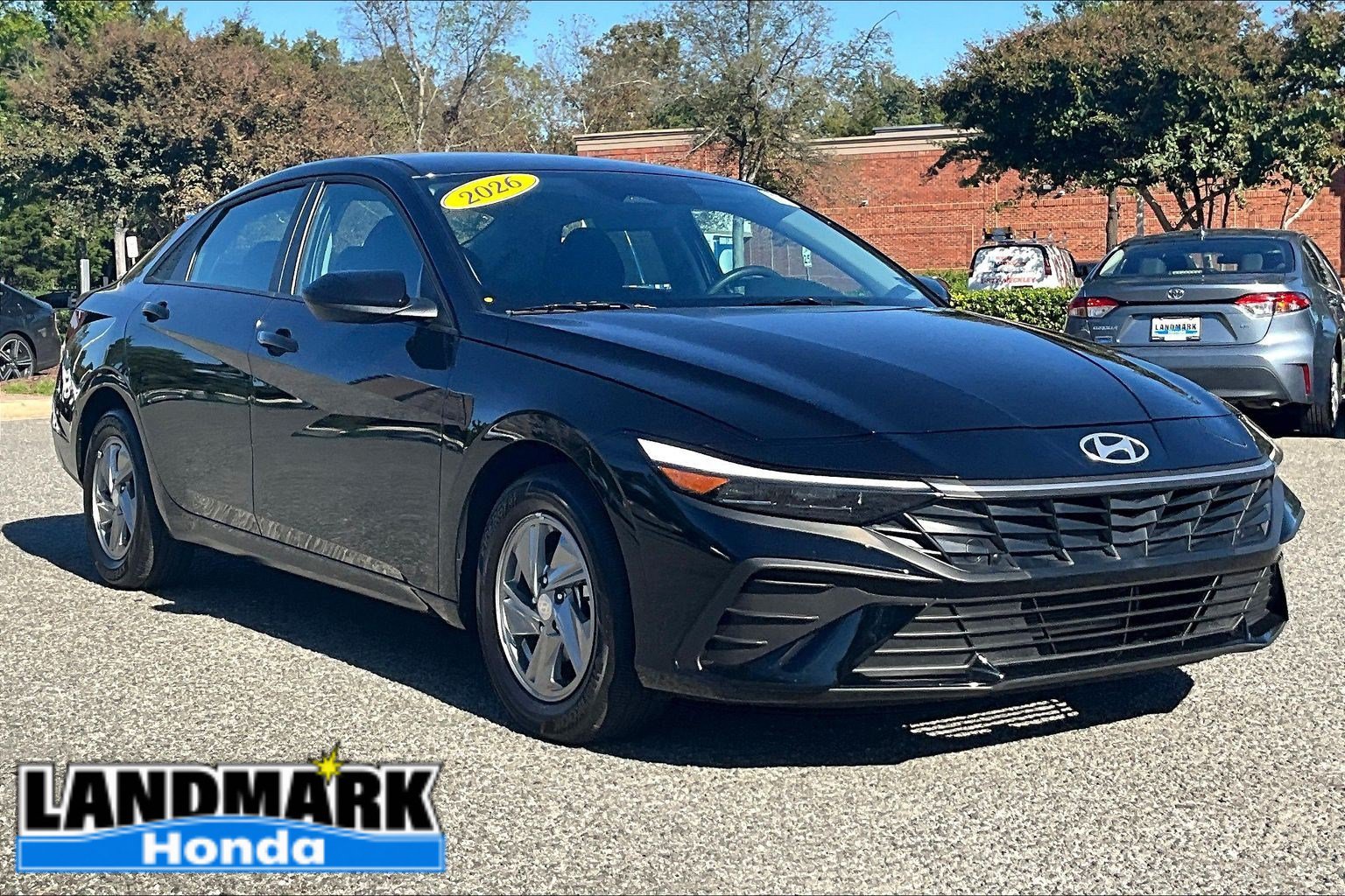 Used 2026 Hyundai Elantra SE FWD image 11