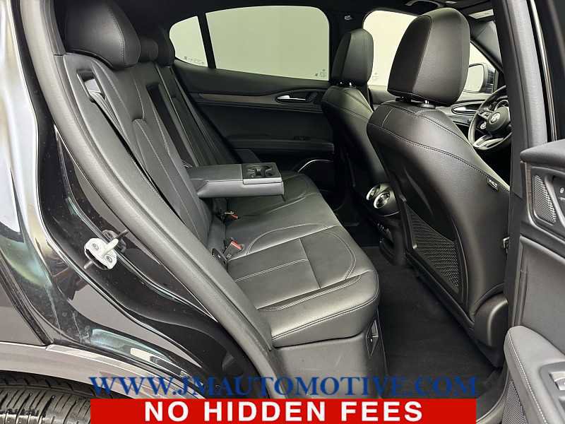 Used 2022 Alfa Romeo Stelvio Ti w/ Active Assist Plus Package image 17