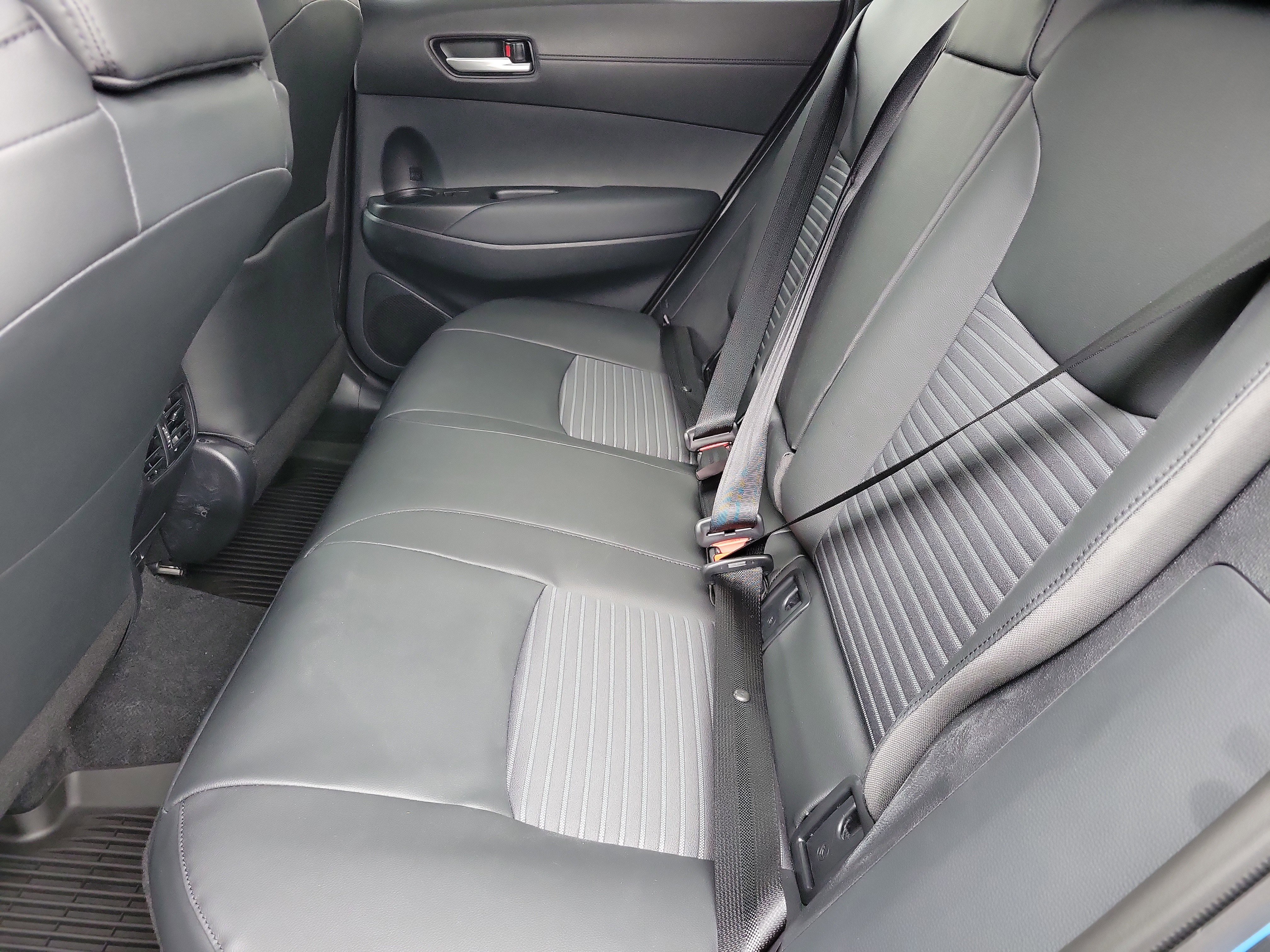 New 2026 Toyota Corolla Cross AWD Hybrid w/ Convenience Package image 18