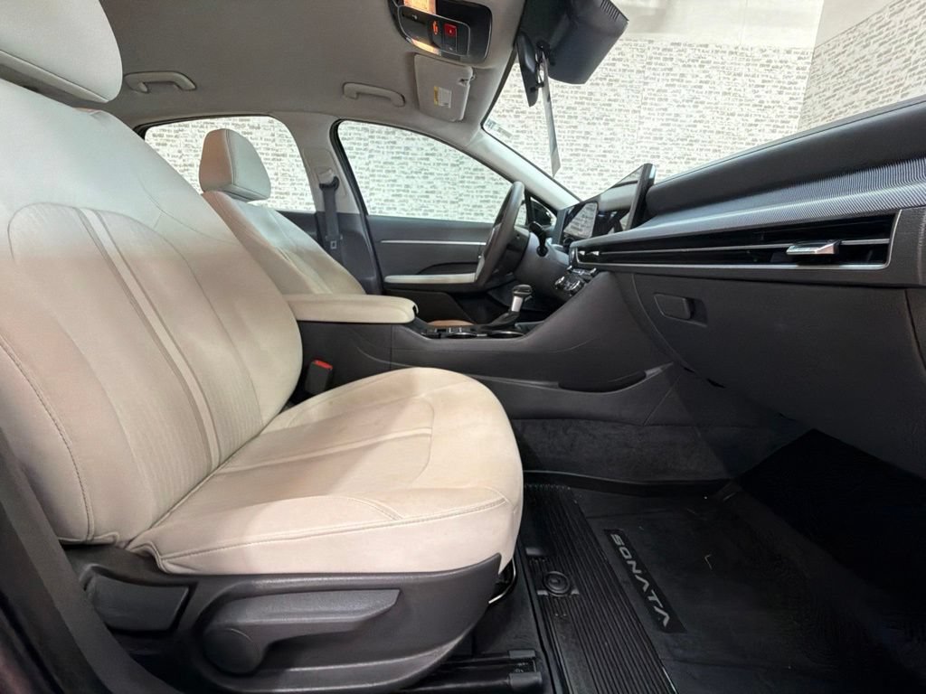 Certified 2025 Hyundai Sonata SE FWD image 11