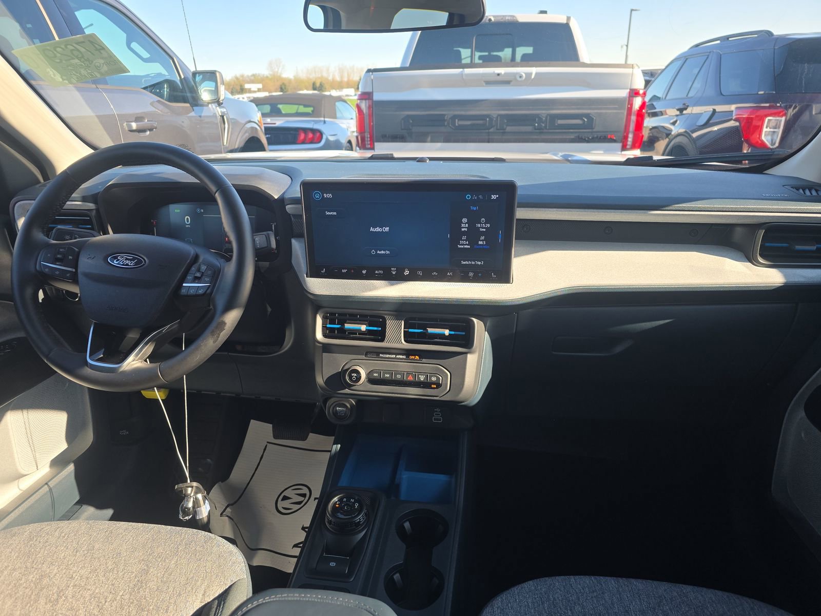 Used 2025 Ford Maverick XLT w/ Equipment Group 301A AWD/4WD image 6