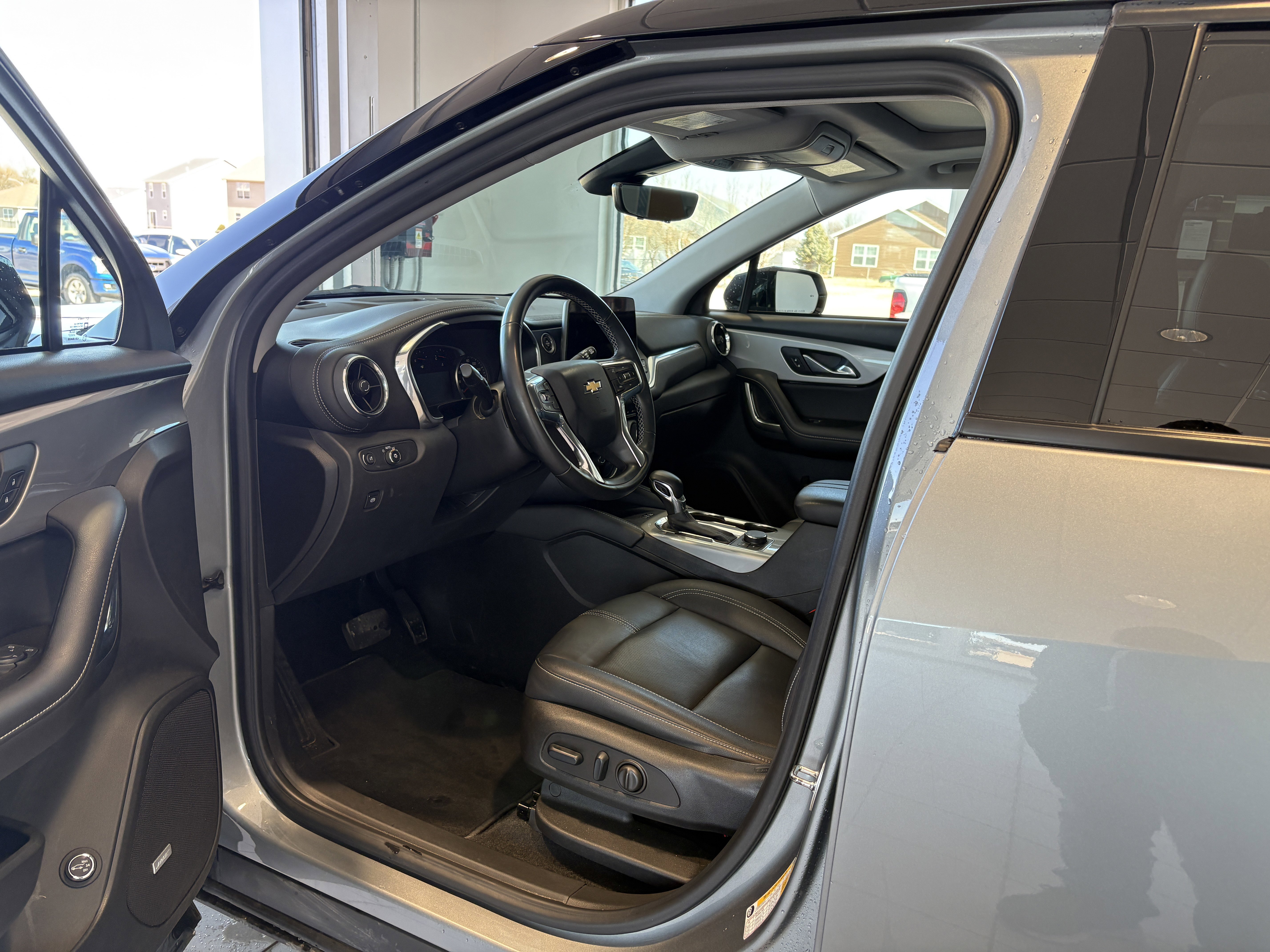 Used 2023 Chevrolet Blazer LT w/ Sound & Technology Package image 9