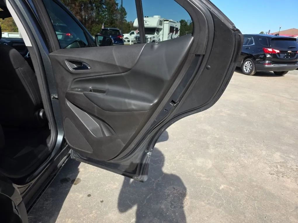 Used 2019 Chevrolet Equinox LT image 43