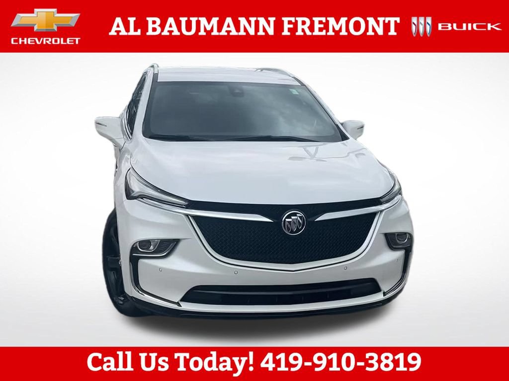 Used 2024 Buick Enclave Essence w/ Sport Touring Edition FWD image 8