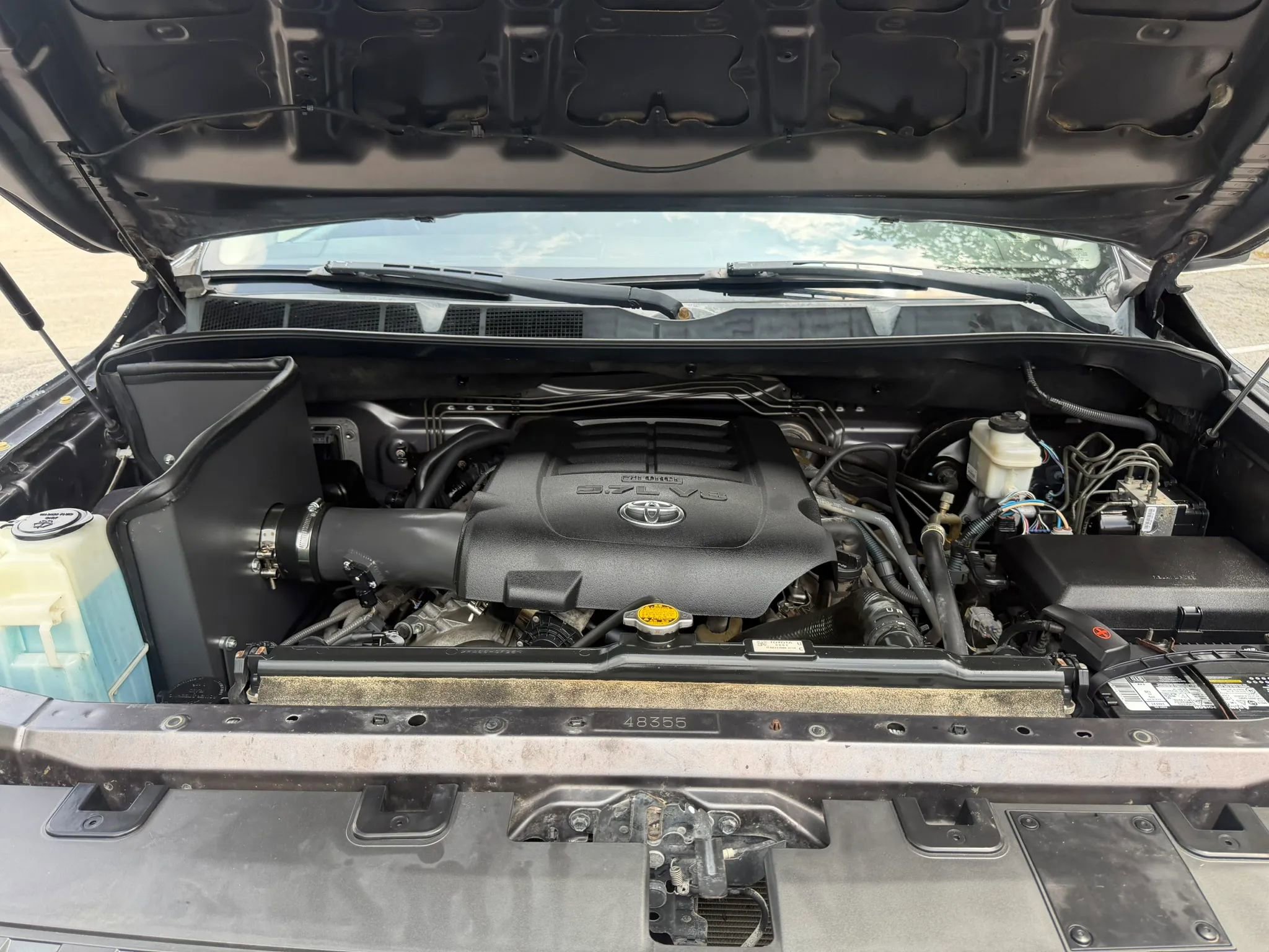 Used 2016 Toyota Tundra SR5 w/ SR5 Upgrade Package AWD/4WD image 24