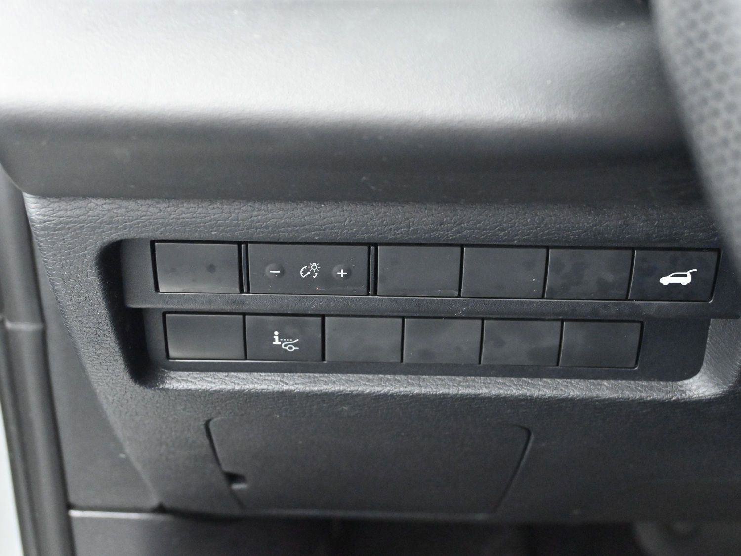 Used 2023 Mitsubishi Outlander SEL image 28