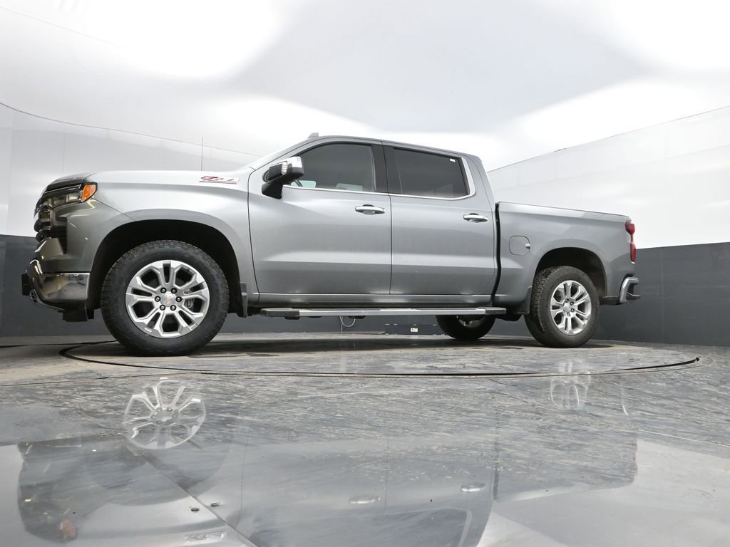 Used 2024 Chevrolet Silverado 1500 LTZ w/ Technology Package image 36