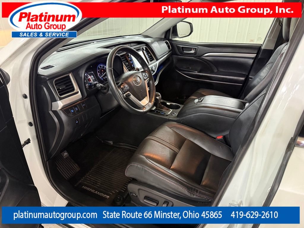 Used 2019 Toyota Highlander SE AWD/4WD image 24