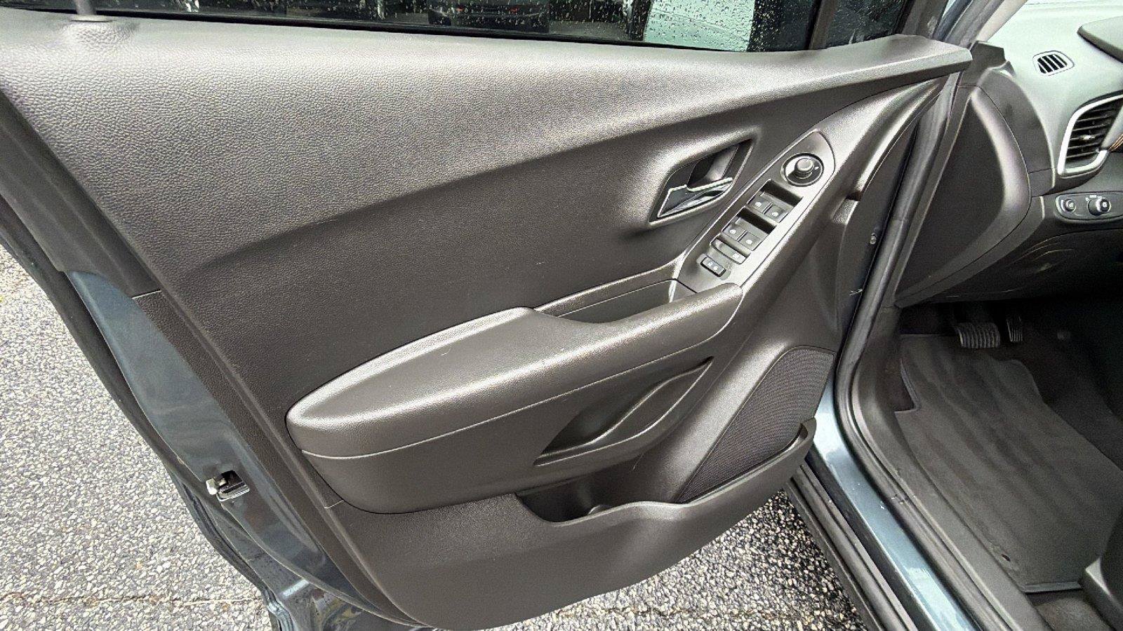 Used 2021 Chevrolet Trax LS w/ Tint and Cruise Package FWD image 14