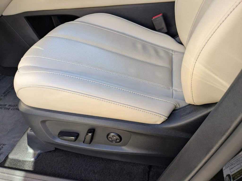 Used 2025 INFINITI QX60 Luxe image 13