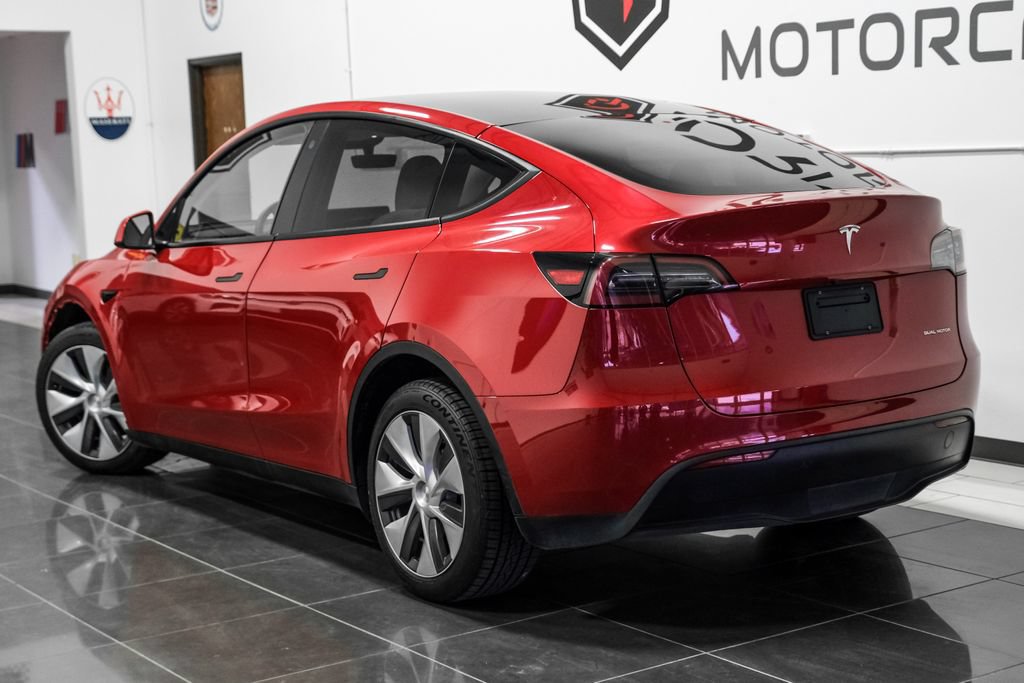 Used 2023 Tesla Model Y AWD image 11