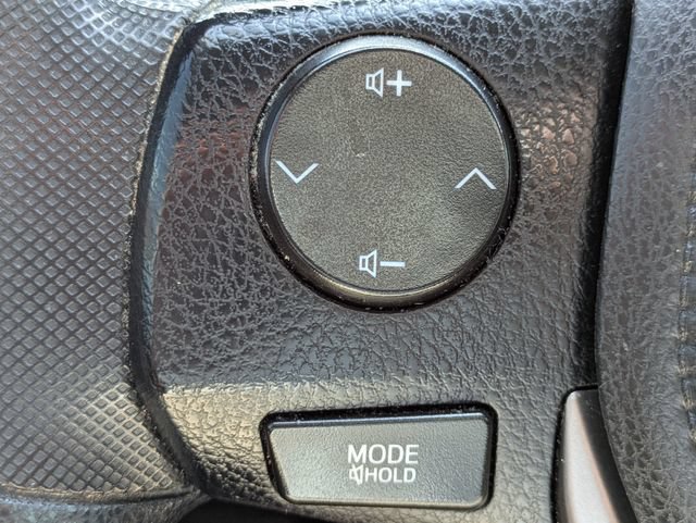 Used 2016 Toyota RAV4 LE FWD image 23