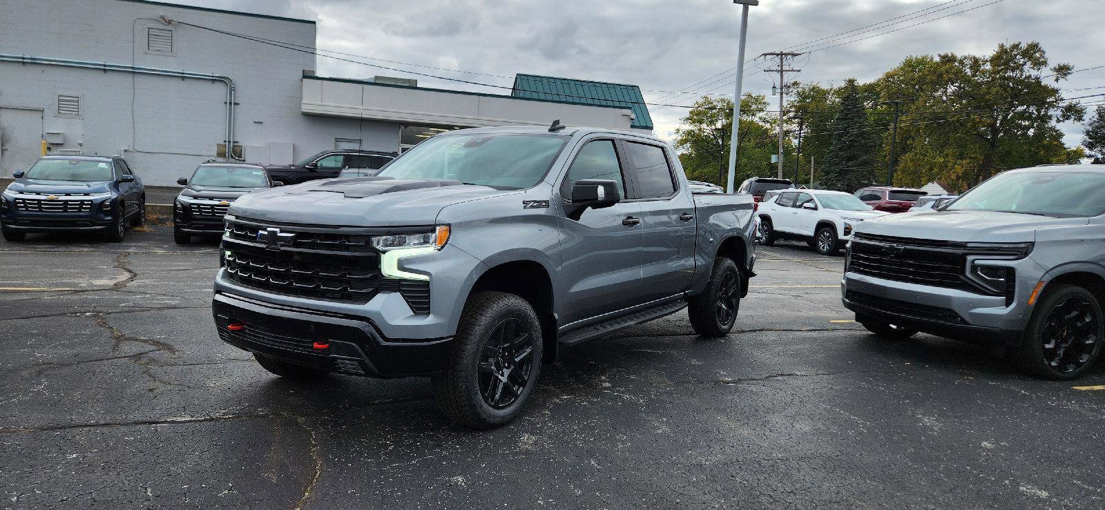 New 2026 Chevrolet Silverado 1500 LT Trail Boss w/ Safety Package image 1