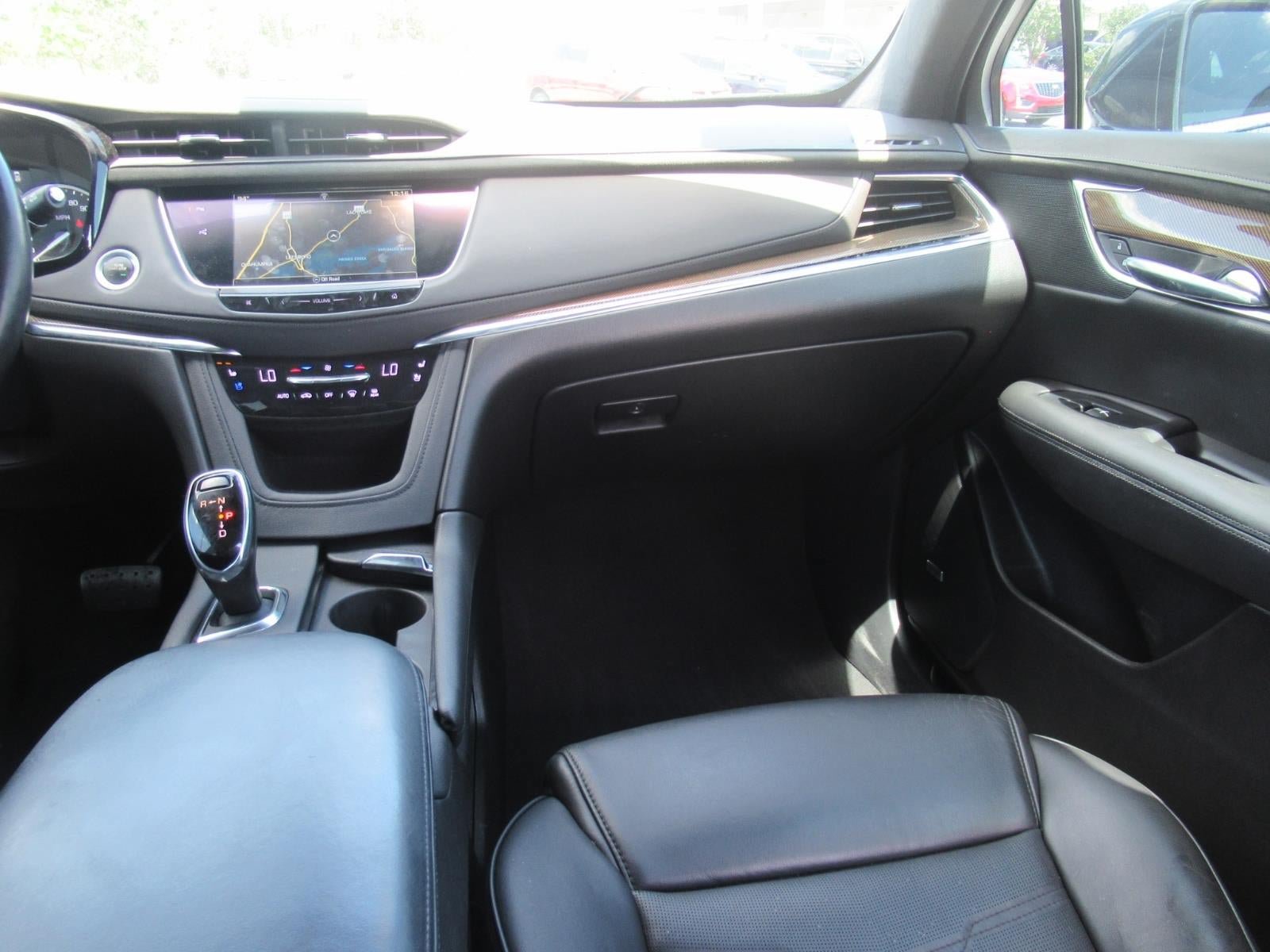 Used 2019 Cadillac XT5 Platinum AWD/4WD image 14