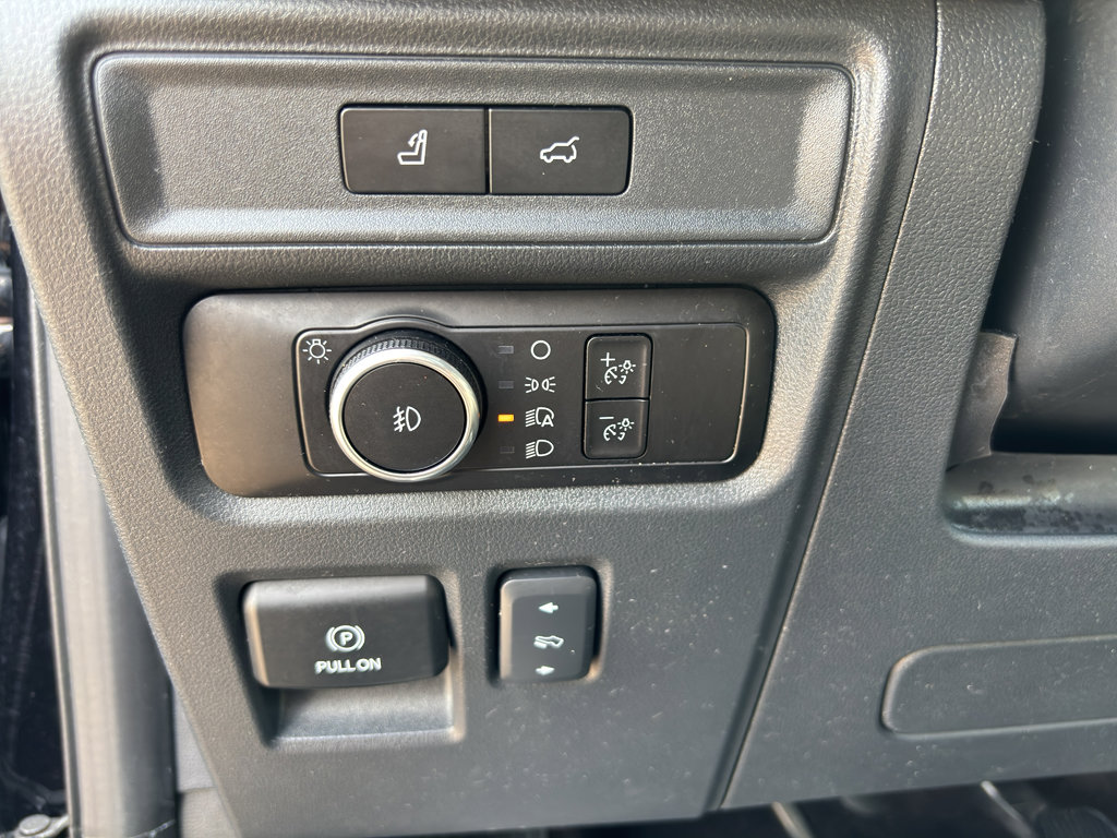 Used 2023 Ford Expedition Max Limited image 27