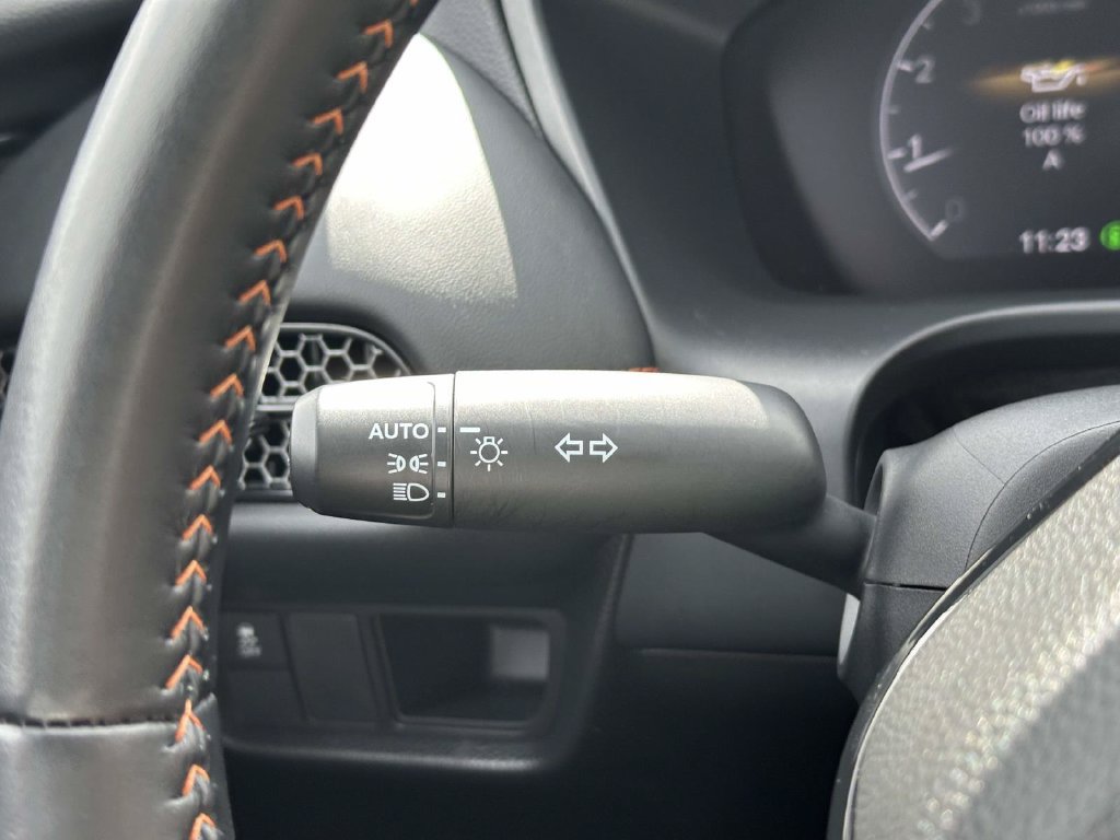Certified 2025 Honda HR-V Sport image 19