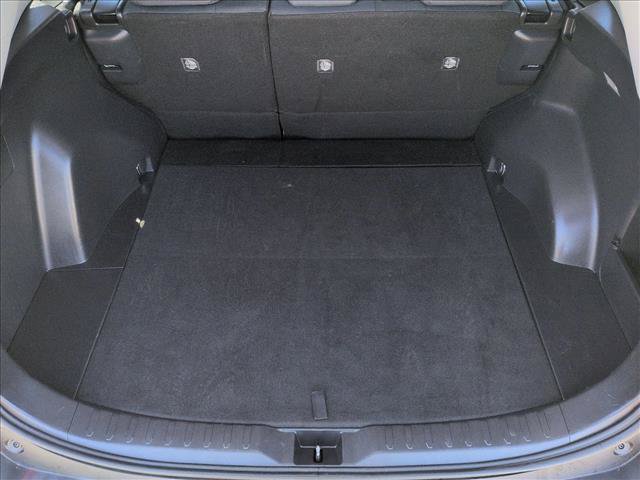 Used 2021 Toyota RAV4 LE AWD/4WD image 10