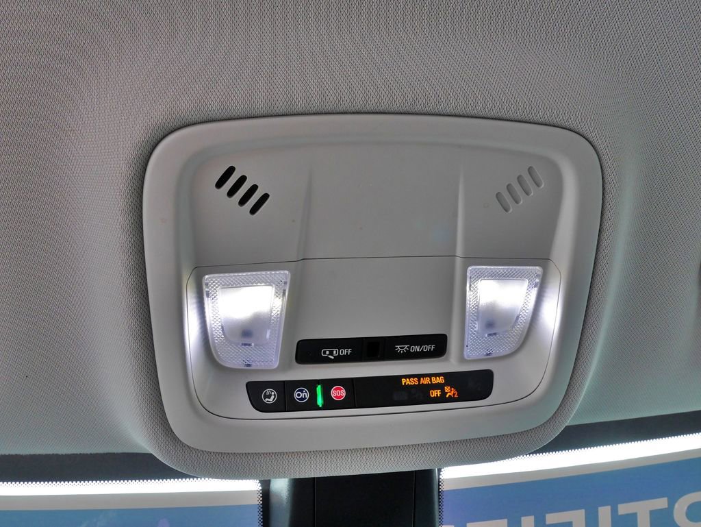 Used 2020 Chevrolet Traverse LS image 29