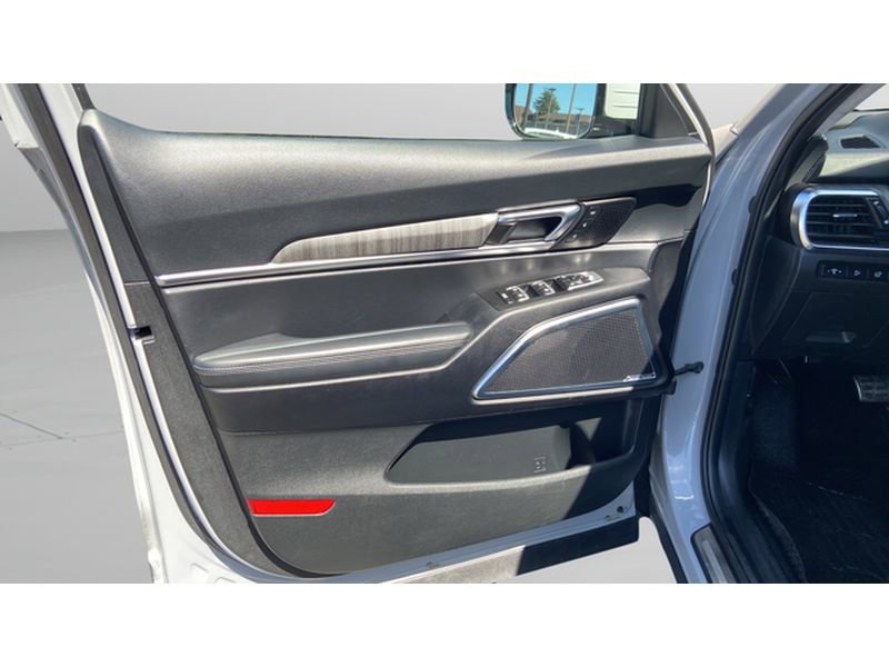 Used 2024 Kia Telluride SX AWD/4WD image 11