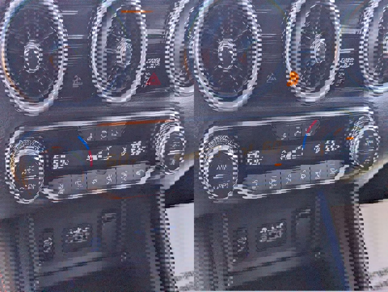 Certified 2025 Nissan Sentra SR w/ SR Premium Package image 26