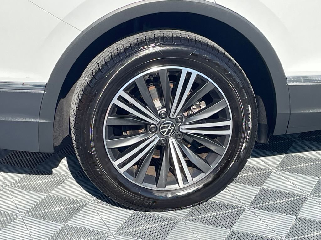 Used 2024 Volkswagen Tiguan Wolfsburg Edition image 4