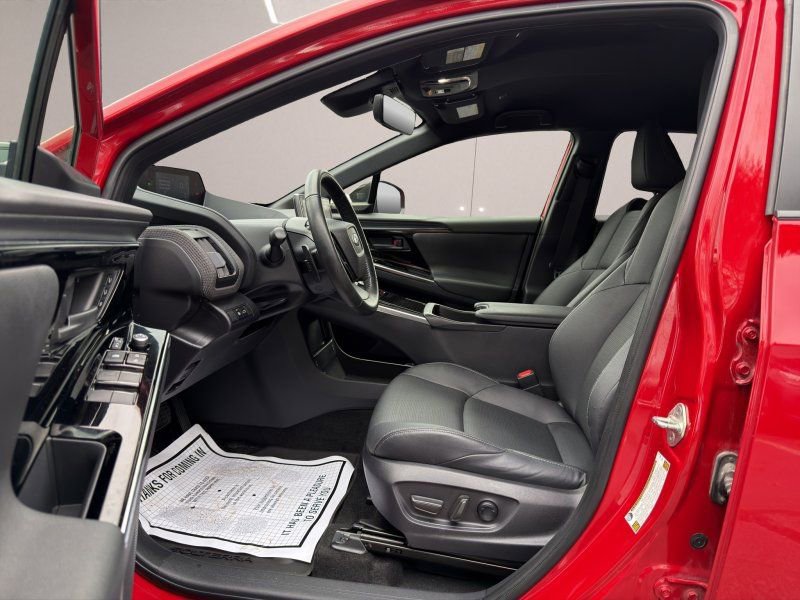 Used 2023 Subaru Solterra AWD image 9