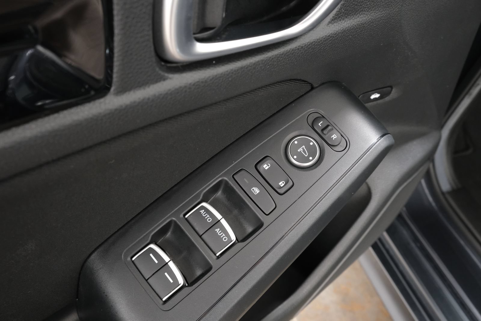 Used 2024 Honda Civic EX image 25