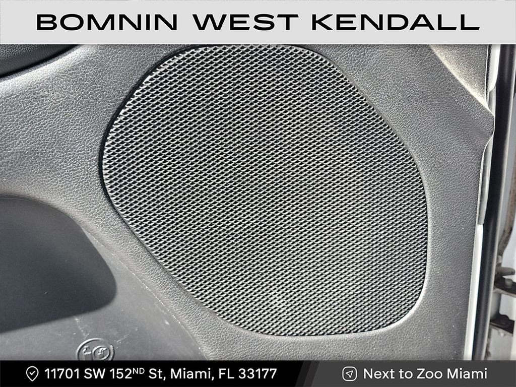 Used 2021 Jeep Grand Cherokee Laredo X image 30