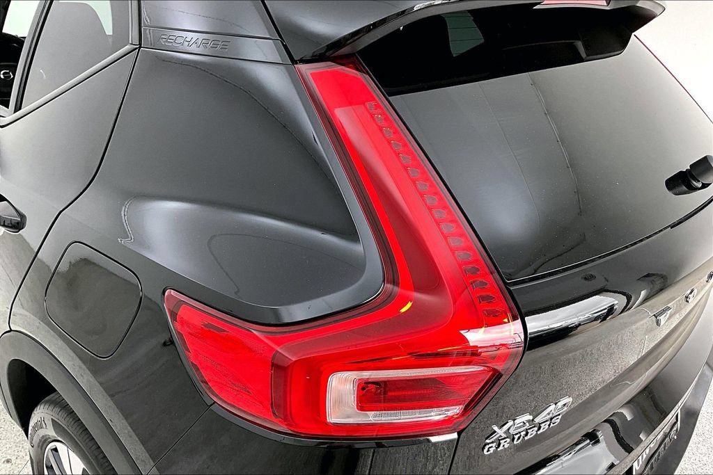 Certified 2023 Volvo XC40 Recharge Plus AWD/4WD image 39