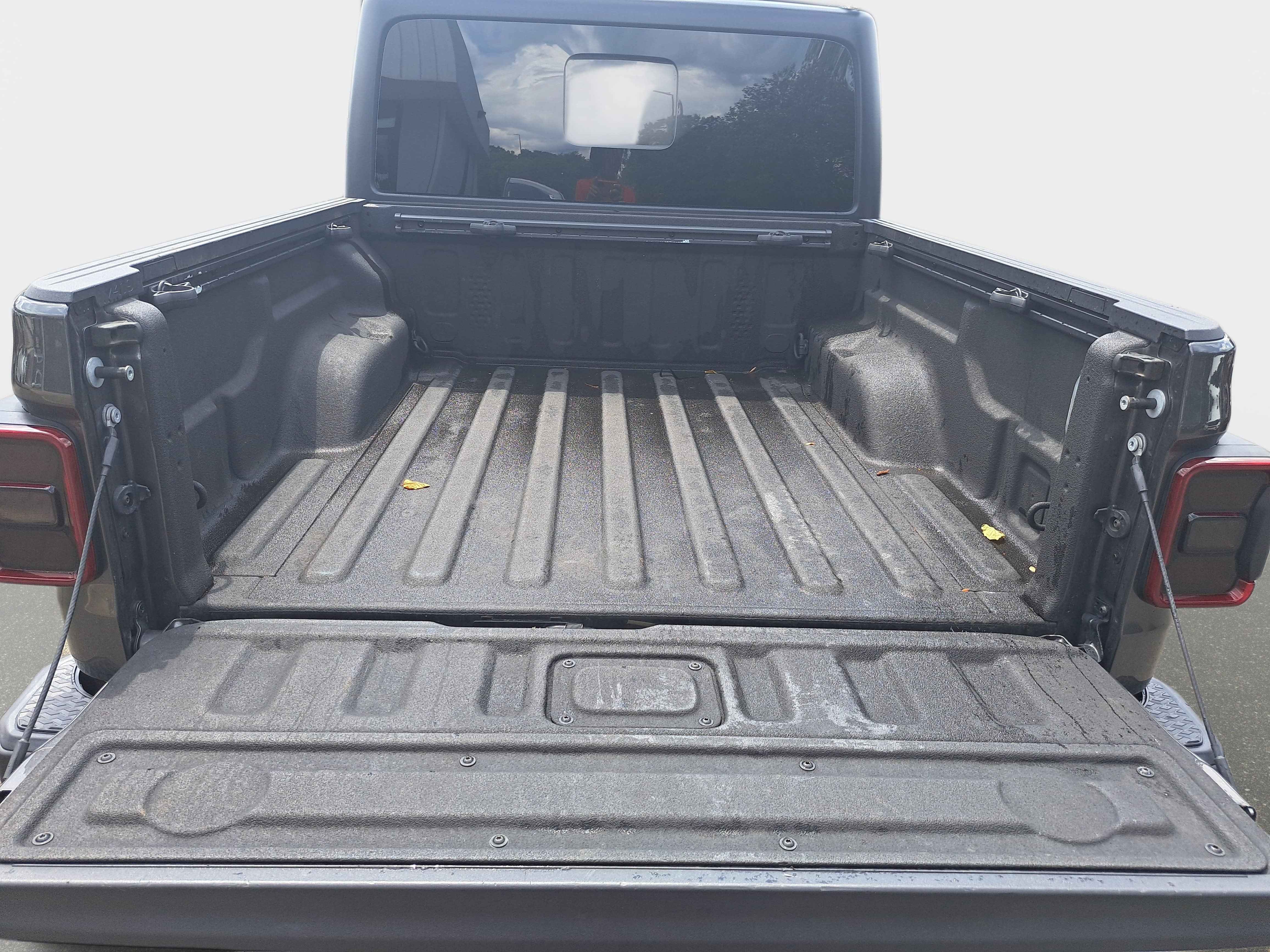 Used 2021 Jeep Gladiator Sport AWD/4WD image 12