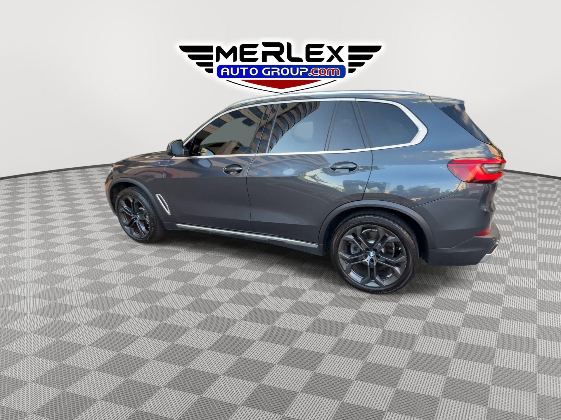 Used 2019 BMW X5 xDrive40i w/ Convenience Package AWD/4WD image 5