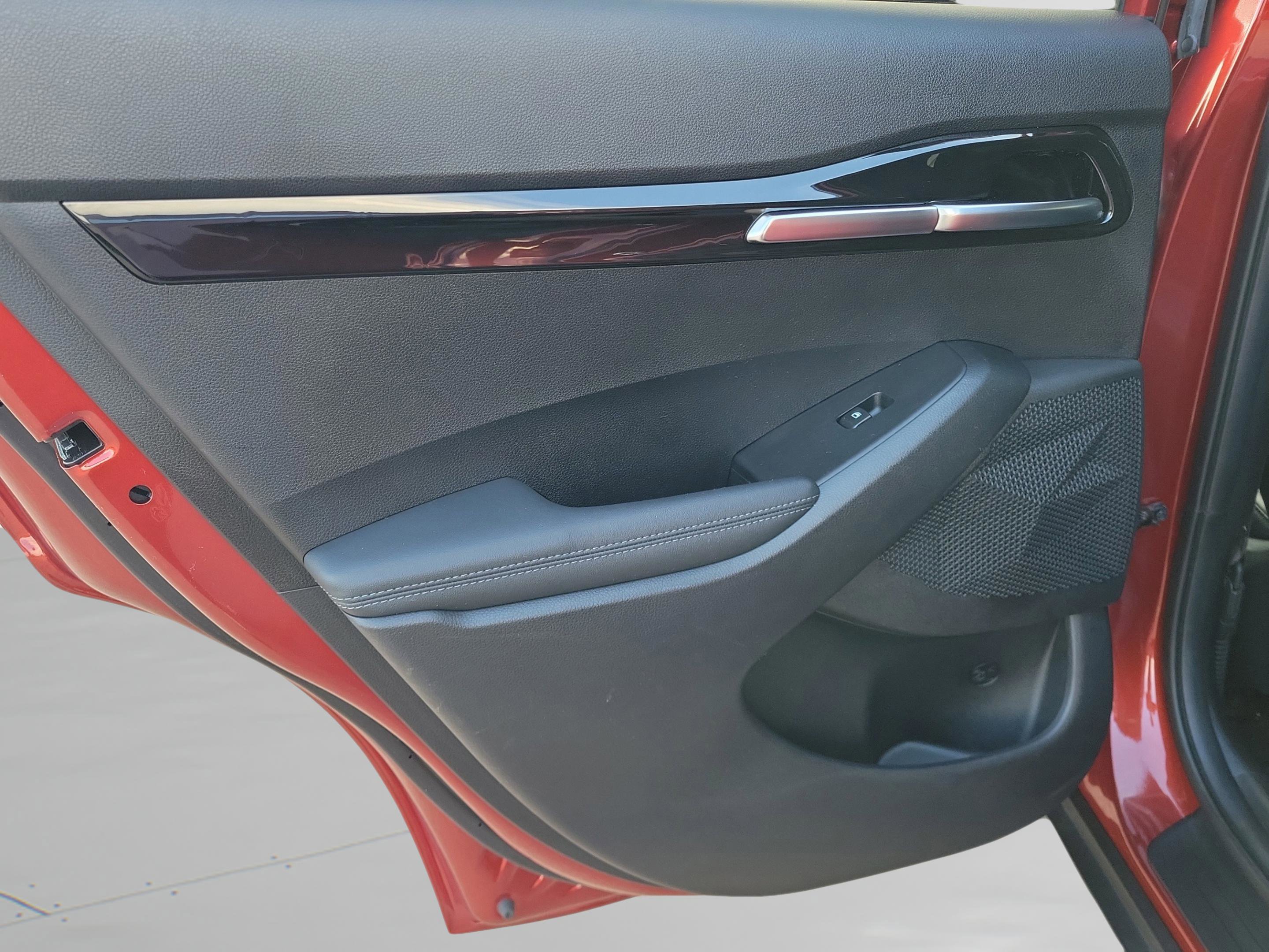 Used 2024 Kia Seltos SX image 31