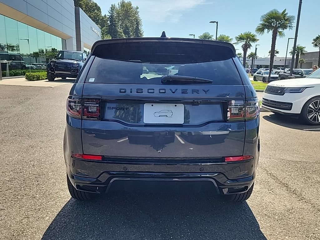 New 2026 Land Rover Discovery Sport Landmark AWD/4WD image 4