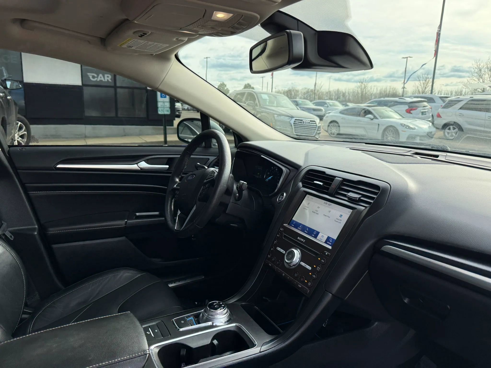 Used 2020 Ford Fusion Energi Titanium FWD image 24