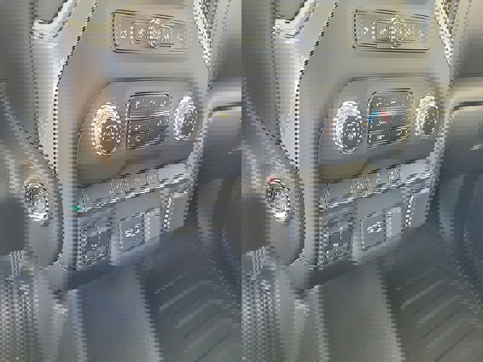 New 2025 GMC Sierra 2500 Pro w/ Convenience Package image 17