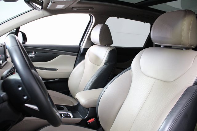 Used 2019 Hyundai Santa Fe Limited w/ Cargo Package image 13