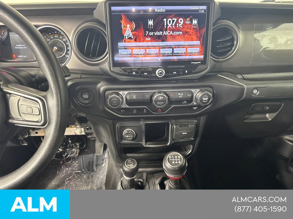 Used 2022 Jeep Gladiator Sport AWD/4WD image 32