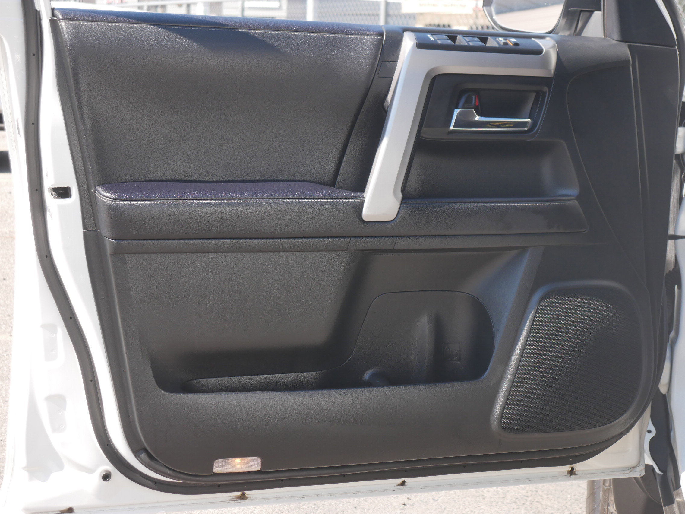 Used 2022 Toyota 4Runner SR5 Premium w/ Moonroof Package image 38