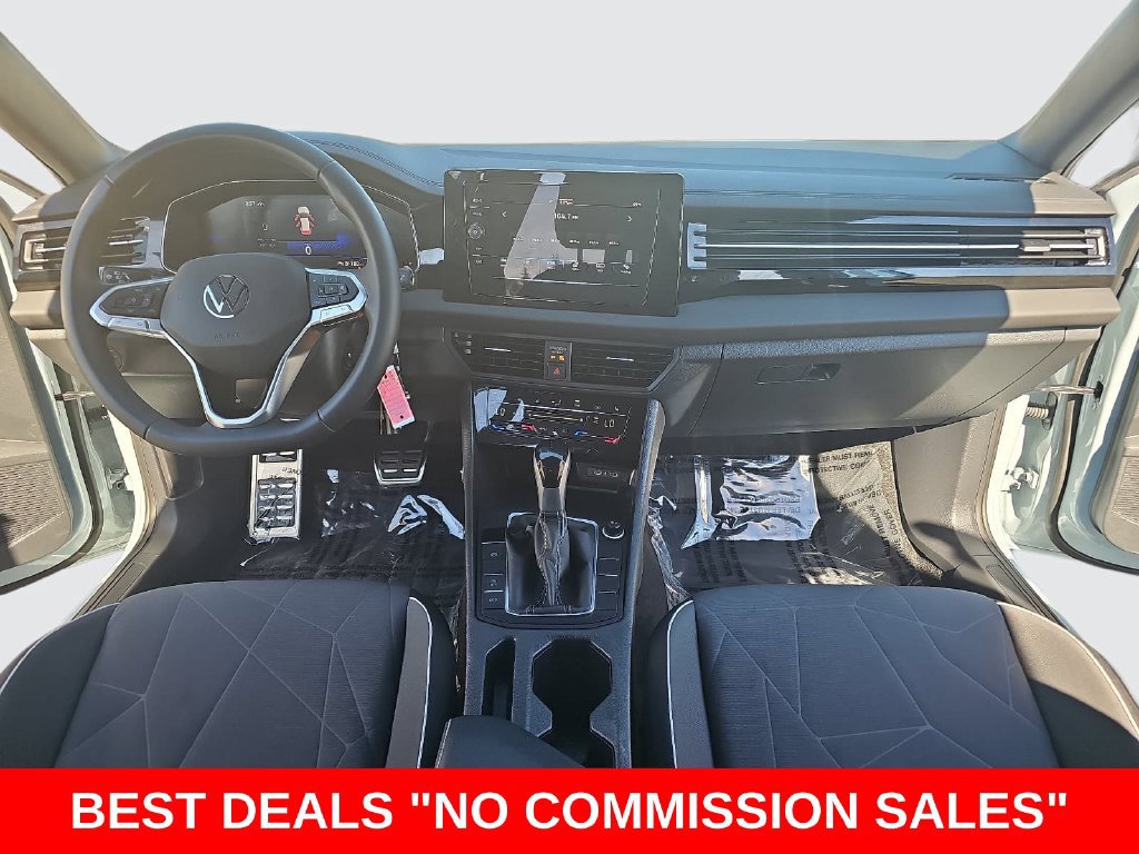 Used 2025 Volkswagen Jetta Sport FWD image 9