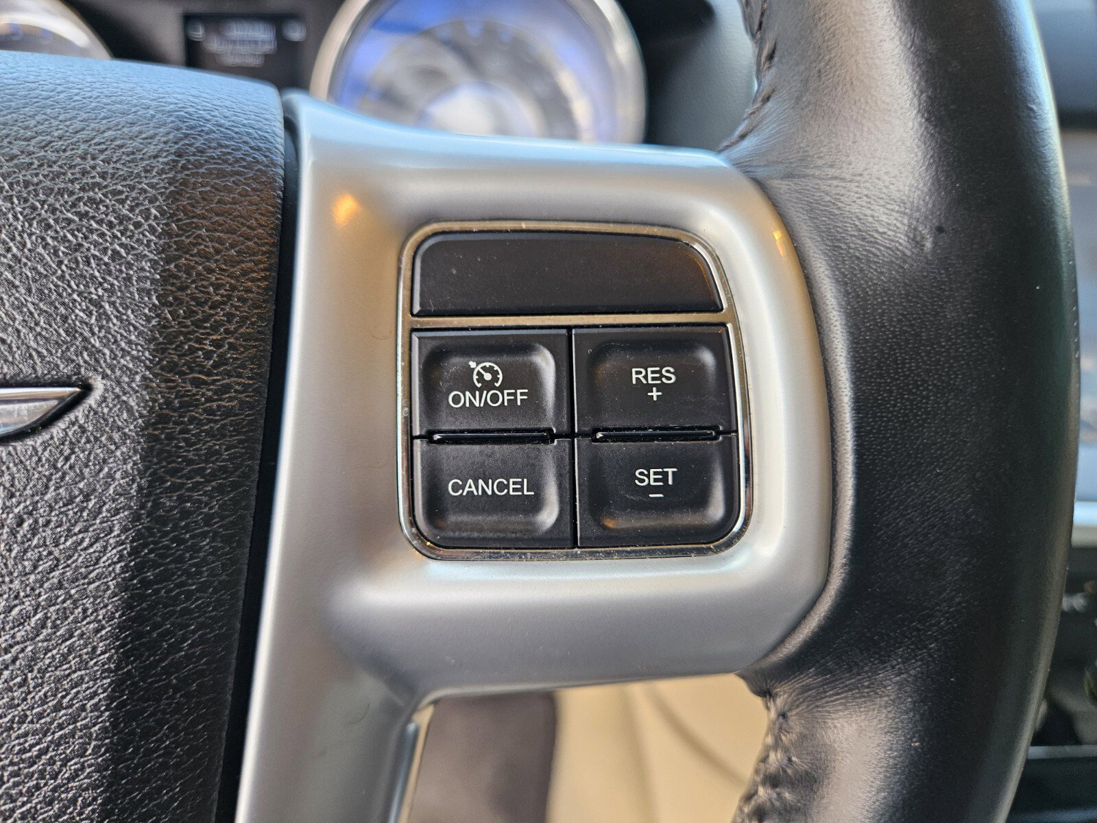 Used 2014 Chrysler 300 image 27