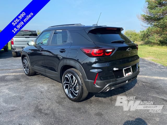 Used 2025 Chevrolet TrailBlazer RS w/ Convenience Package AWD/4WD image 5