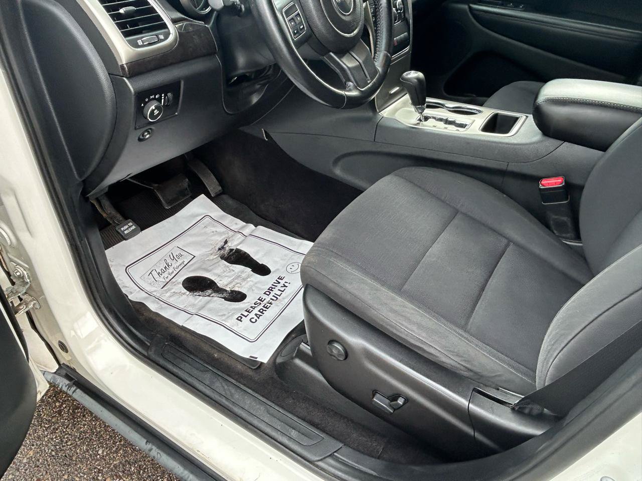 Used 2011 Jeep Grand Cherokee Laredo AWD/4WD image 10