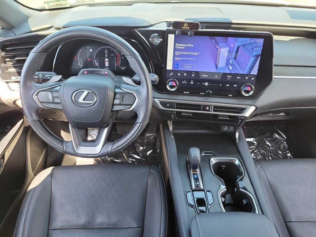Used 2023 Lexus RX 350 Premium Plus w/ Cold Area Package FWD image 4