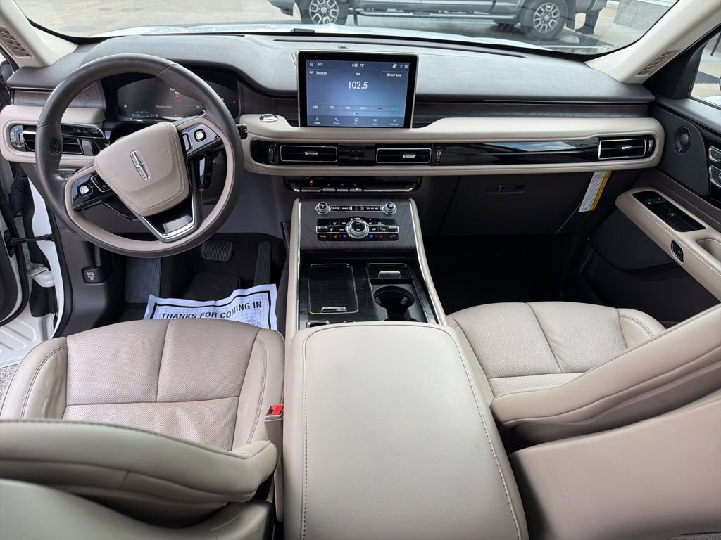 Used 2023 Lincoln Aviator Reserve w/ Equipment Group 201A image 18