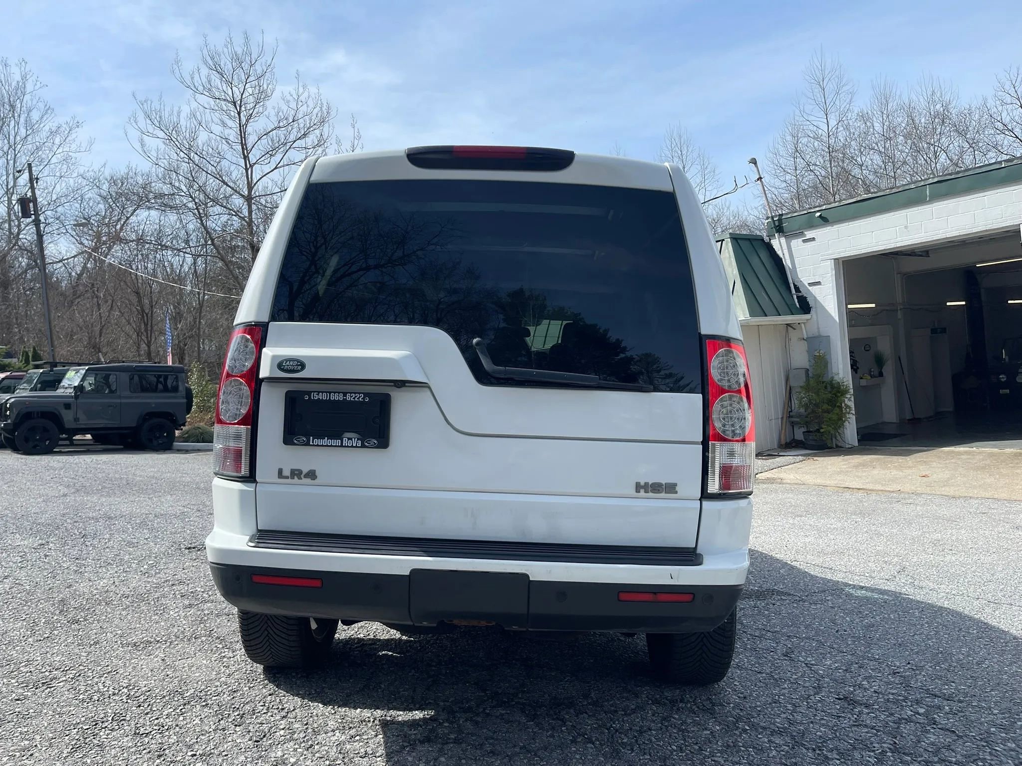 Used 2012 Land Rover LR4 HSE image 4