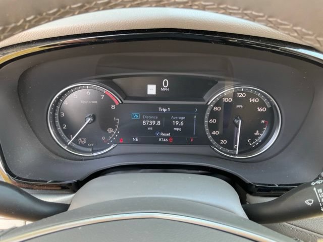Used 2025 Cadillac XT5 Premium Luxury FWD image 11
