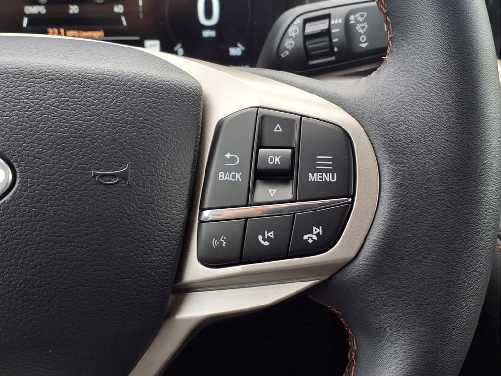 New 2026 Ford Explorer Active AWD/4WD image 14