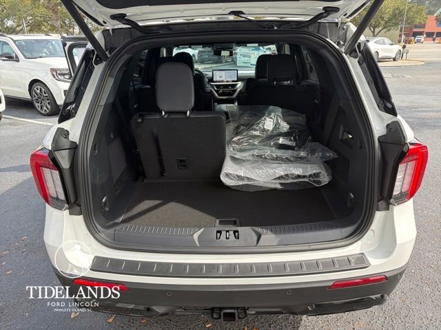 New 2026 Ford Explorer ST-Line image 11