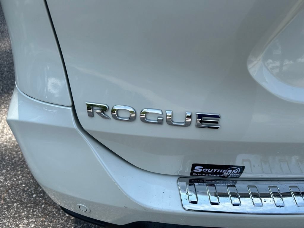 Used 2019 Nissan Rogue SL w/ Premium Package FWD image 11