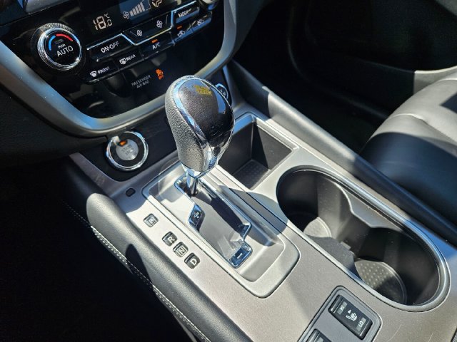 Used 2024 Nissan Murano SV AWD/4WD image 32